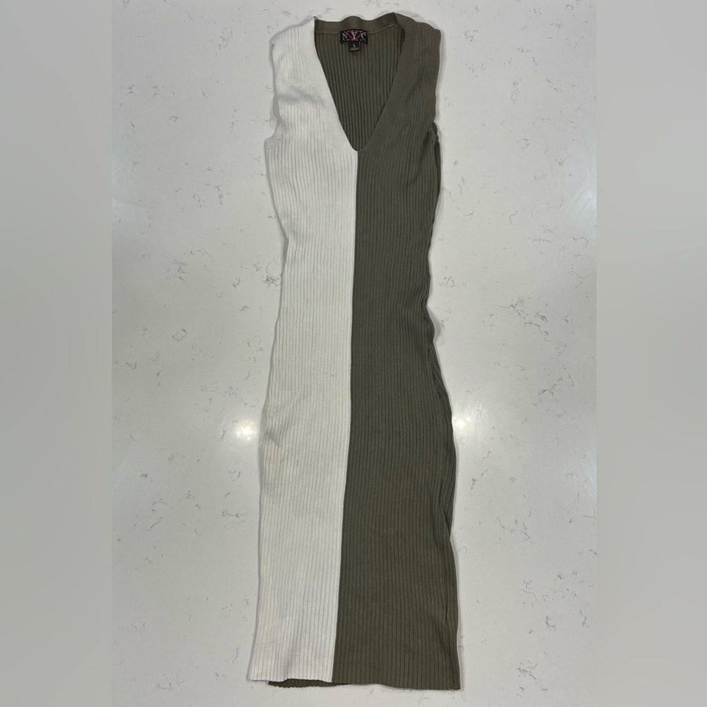 NYC Color-Blocked Midi Sweater Dress, Women’s L